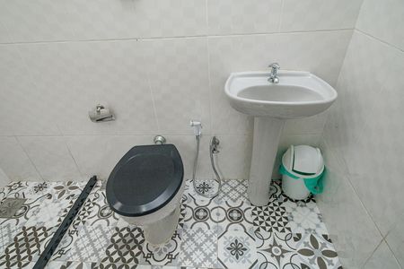 Banheiro 2 de casa à venda com 5 quartos, 550m² em Campo Grande, Rio de Janeiro