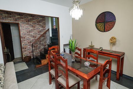 Casa à venda com 550m², 5 quartos e 5 vagas