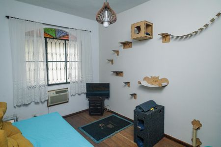 Casa à venda com 550m², 5 quartos e 5 vagas