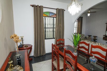 Casa à venda com 5 quartos, 550m² em Campo Grande, Rio de Janeiro