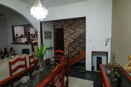 Casa à venda com 550m², 5 quartos e 5 vagas