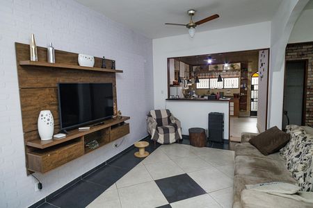 Casa à venda com 5 quartos, 550m² em Campo Grande, Rio de Janeiro