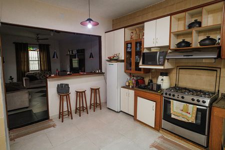 Casa à venda com 550m², 5 quartos e 5 vagas
