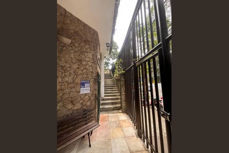 Apartamento à venda com 120m², 3 quartos e 1 vaga Apartamento à venda com 120m², 3 quartos e 1 vagaPlaca
