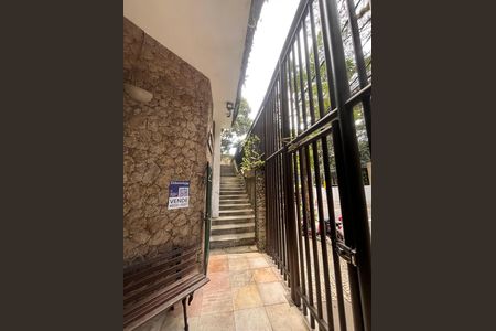 Apartamento à venda com 120m², 3 quartos e 1 vaga Apartamento à venda com 120m², 3 quartos e 1 vagaPlaca