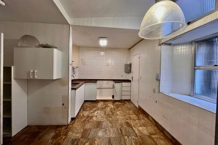 Apartamento à venda com 120m², 3 quartos e 1 vaga Apartamento à venda com 120m², 3 quartos e 1 vagaCozinha