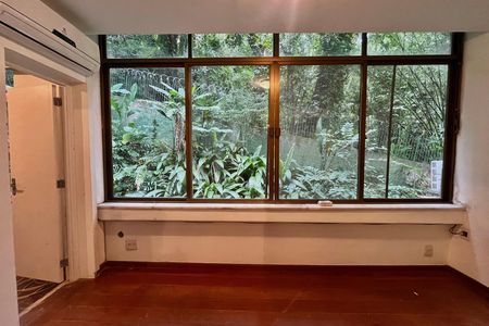 Apartamento à venda com 120m², 3 quartos e 1 vaga Apartamento à venda com 120m², 3 quartos e 1 vagaSala
