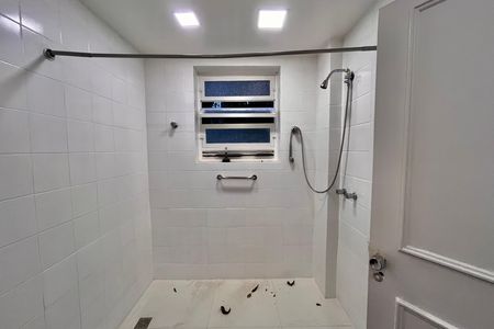Apartamento à venda com 120m², 3 quartos e 1 vaga Apartamento à venda com 120m², 3 quartos e 1 vagaBanheiro da Suíte