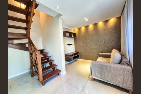 Apartamento para alugar com 74m², 2 quartos e 2 vagas Apartamento para alugar com 74m², 2 quartos e 2 vagasSala