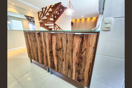 Apartamento para alugar com 74m², 2 quartos e 2 vagas Apartamento para alugar com 74m², 2 quartos e 2 vagasCozinha