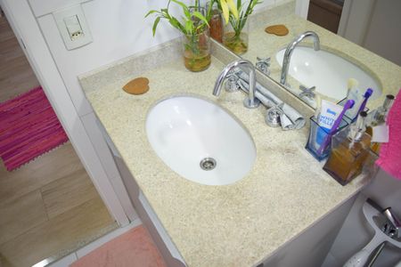 Apartamento para alugar com 106m², 3 quartos e 2 vagas Apartamento para alugar com 106m², 3 quartos e 2 vagasBanheiro Suíte