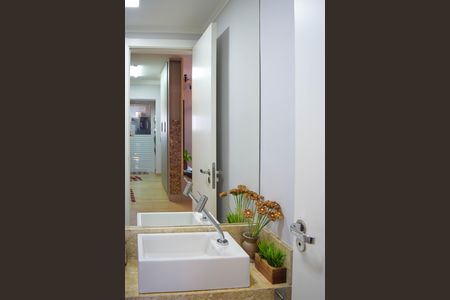Apartamento para alugar com 106m², 3 quartos e 2 vagas Apartamento para alugar com 106m², 3 quartos e 2 vagasLavabo