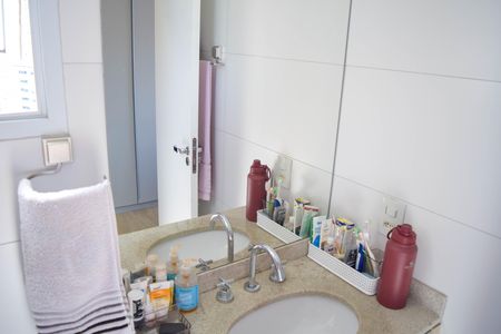 Apartamento para alugar com 106m², 3 quartos e 2 vagas Apartamento para alugar com 106m², 3 quartos e 2 vagasBanheiro Suíte 2