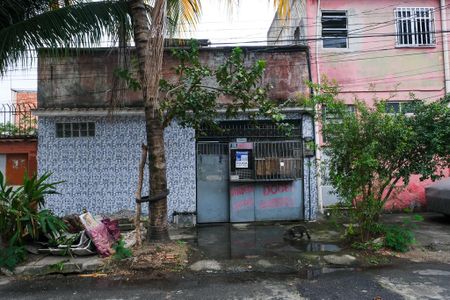 Casa para alugar com 100m², 2 quartos e 1 vaga Casa para alugar com 100m², 2 quartos e 1 vagaFachada