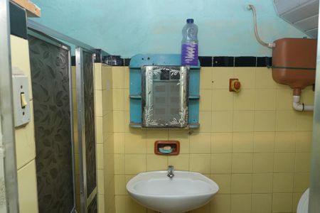 Casa para alugar com 100m², 2 quartos e 1 vaga Casa para alugar com 100m², 2 quartos e 1 vagaBanheiro