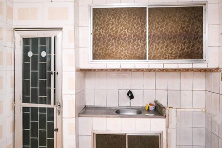 Casa para alugar com 100m², 2 quartos e 1 vaga Casa para alugar com 100m², 2 quartos e 1 vagaCozinha