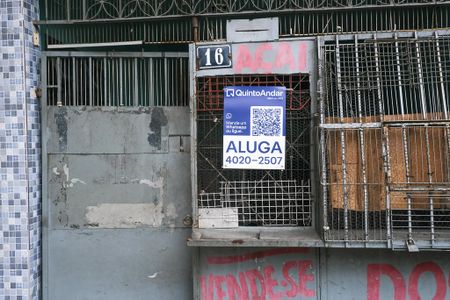 Casa para alugar com 100m², 2 quartos e 1 vaga Casa para alugar com 100m², 2 quartos e 1 vagaFachada