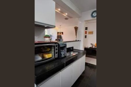 Cozinha de apartamento à venda com 2 quartos, 60m² em Buritis, Belo Horizonte