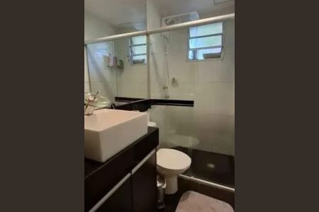 Banheiro de apartamento à venda com 2 quartos, 60m² em Buritis, Belo Horizonte