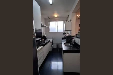 Cozinha de apartamento à venda com 2 quartos, 60m² em Buritis, Belo Horizonte