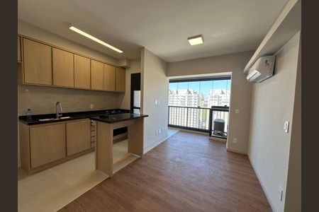 Sala de apartamento para alugar com 2 quartos, 48m² em Nova Aldeinha, Barueri