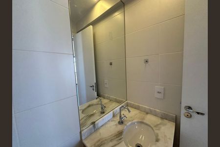 Apartamento para alugar com 48m², 2 quartos e 1 vaga Apartamento para alugar com 48m², 2 quartos e 1 vagaBanheiro