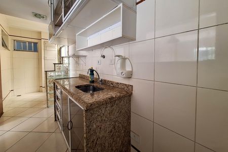 Cozinha de apartamento para alugar com 2 quartos, 72m² em Icaraí, Niterói
