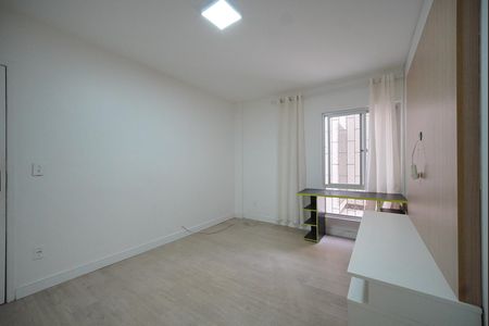 Sala de apartamento para alugar com 1 quarto, 47m² em Kobrasol, São José