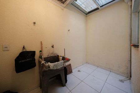 Casa de condomínio à venda com 97m², 3 quartos e 1 vagaCozinha e Área de Serviço