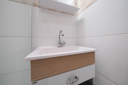 Casa de condomínio à venda com 97m², 3 quartos e 1 vagaBanheiro