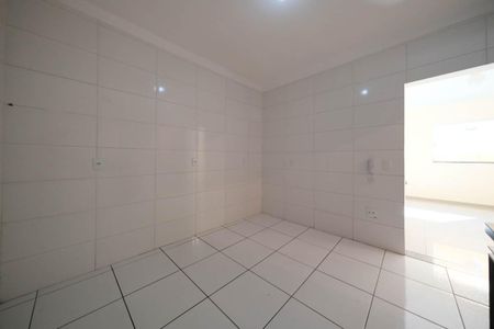 Casa de condomínio à venda com 97m², 3 quartos e 1 vagaCozinha e Área de Serviço