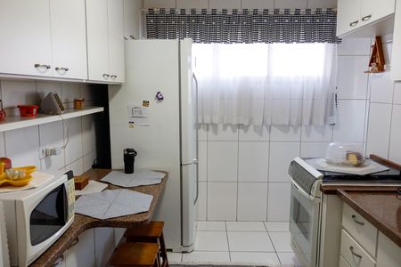 Cozinha de apartamento à venda com 2 quartos, 60m² em I.a.p.i., Osasco