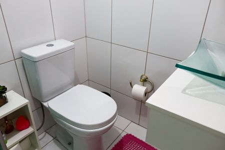 Apartamento à venda com 60m², 2 quartos e 1 vaga Apartamento à venda com 60m², 2 quartos e 1 vagaBanheiro