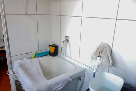Lavanderia de apartamento à venda com 2 quartos, 60m² em I.a.p.i., Osasco