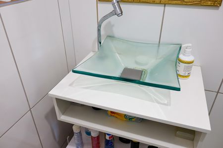 Apartamento à venda com 60m², 2 quartos e 1 vaga Apartamento à venda com 60m², 2 quartos e 1 vagaBanheiro