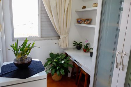 Apartamento à venda com 60m², 2 quartos e 1 vaga Apartamento à venda com 60m², 2 quartos e 1 vagaEscritório