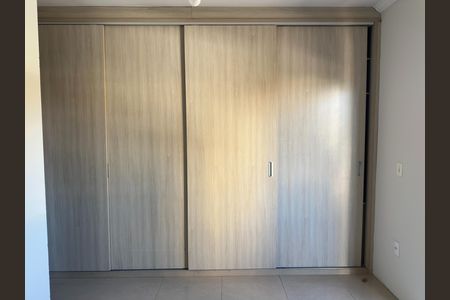 Casa para alugar com 130m², 3 quartos e 2 vagas Casa para alugar com 130m², 3 quartos e 2 vagasSuíte