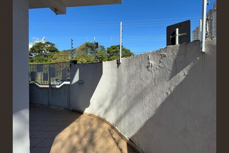 Casa para alugar com 130m², 3 quartos e 2 vagas Casa para alugar com 130m², 3 quartos e 2 vagasÁrea externa