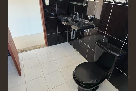 Casa para alugar com 130m², 3 quartos e 2 vagas Casa para alugar com 130m², 3 quartos e 2 vagasBanheiro Corredor