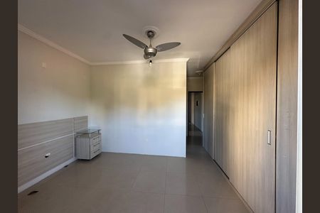 Casa para alugar com 130m², 3 quartos e 2 vagas Casa para alugar com 130m², 3 quartos e 2 vagasSuíte