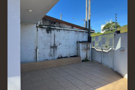 Casa para alugar com 130m², 3 quartos e 2 vagas Casa para alugar com 130m², 3 quartos e 2 vagasÁrea externa