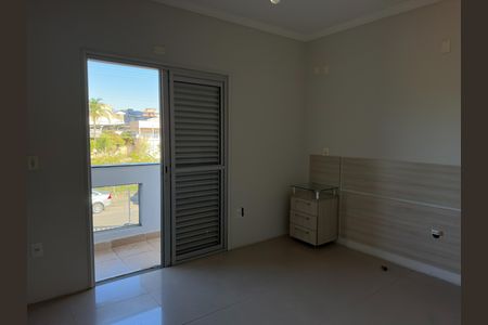 Casa para alugar com 130m², 3 quartos e 2 vagas Casa para alugar com 130m², 3 quartos e 2 vagasSuíte