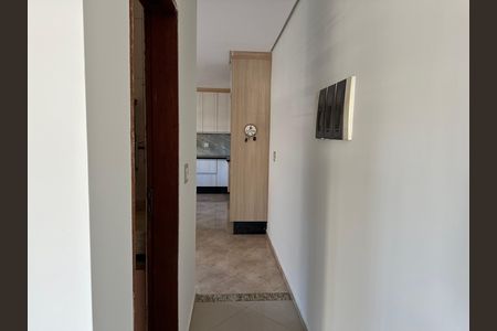 Casa para alugar com 130m², 3 quartos e 2 vagas Casa para alugar com 130m², 3 quartos e 2 vagasCorredor