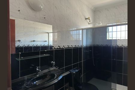 Banheiro Corredor de casa para alugar com 3 quartos, 130m² em Loteamento Residencial Vista Linda, São José dos Campos