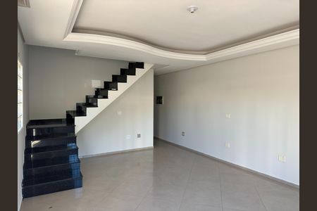 Casa para alugar com 130m², 3 quartos e 2 vagas Casa para alugar com 130m², 3 quartos e 2 vagasSala