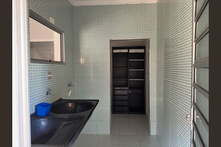 Área de Serviço de casa para alugar com 3 quartos, 130m² em Loteamento Residencial Vista Linda, São José dos Campos