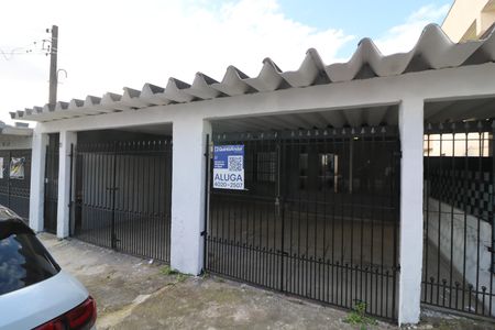 Fachada de casa para alugar com 3 quartos, 180m² em Jardim Três Marias, São Paulo