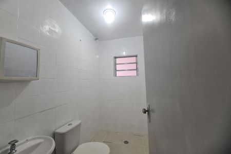 Casa para alugar com 80m², 1 quarto e sem vaga Casa para alugar com 80m², 1 quarto e sem vagaBanheiro