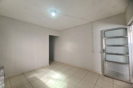 Cozinha de casa para alugar com 1 quarto, 80m² em Jardim Três Marias, São Paulo
