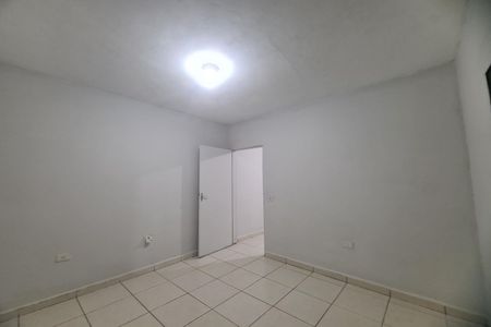 Quarto de casa para alugar com 1 quarto, 80m² em Jardim Três Marias, São Paulo